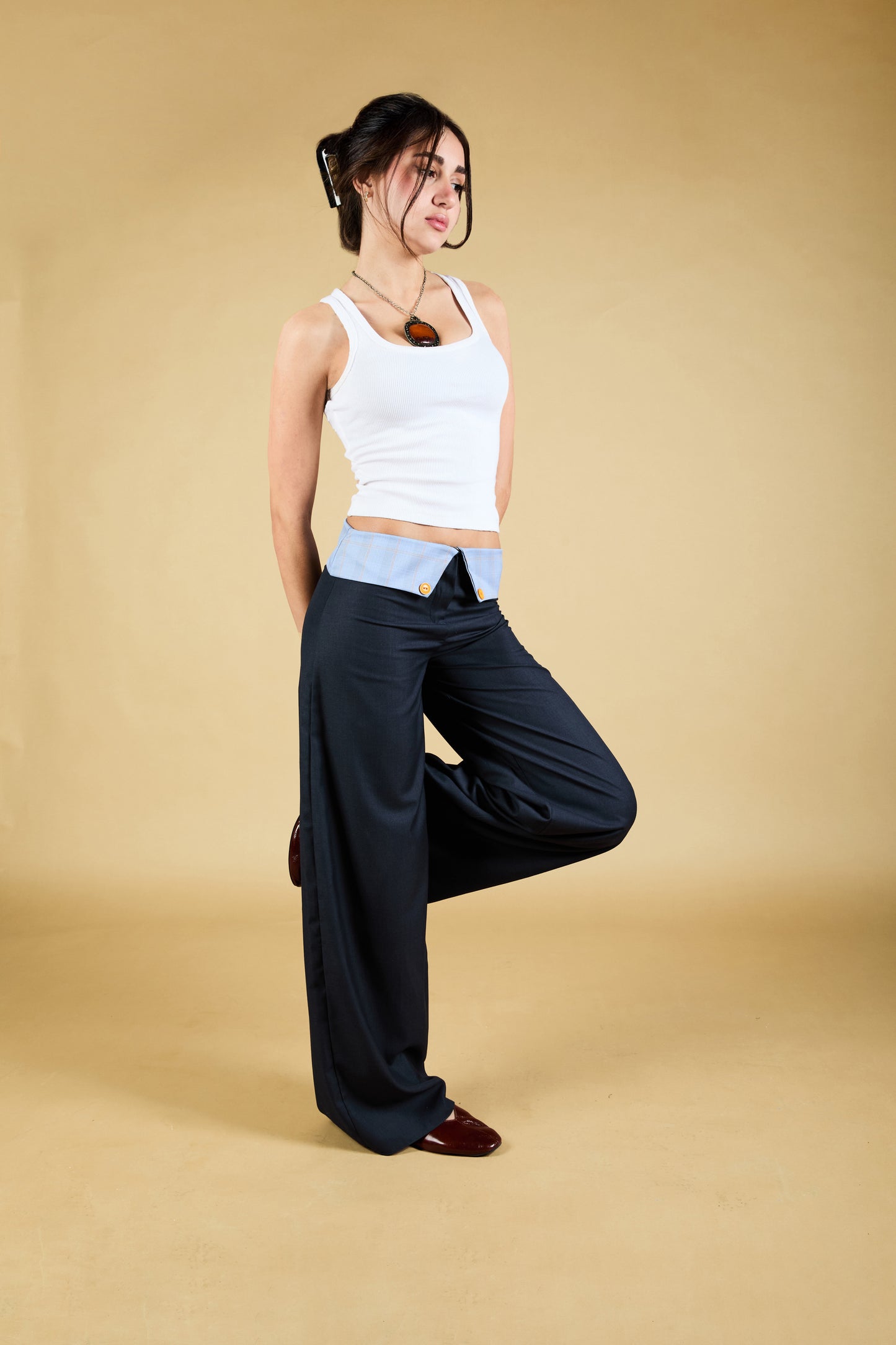 The Collar-Fold Waist